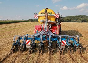 Tigris Rabe Streifenbearbeitungsgerät Strip Till Agritechnica 2015