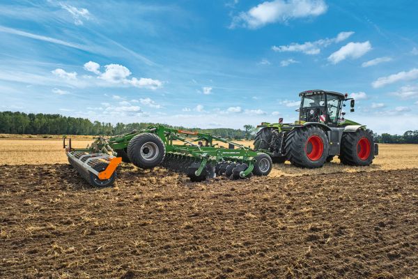 Amazone und Claas