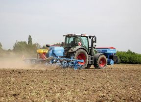 Lemken Azurit-Einzelkornsämaschine Agritechnica 2015 Trapezpackerwalze