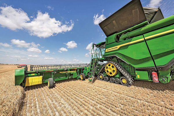 John Deere Mähdrescher