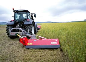 Seitenmulcher im Einsatz