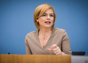 Bundeslandwirtschaftsminiterin Julia Klöckner (CSU)