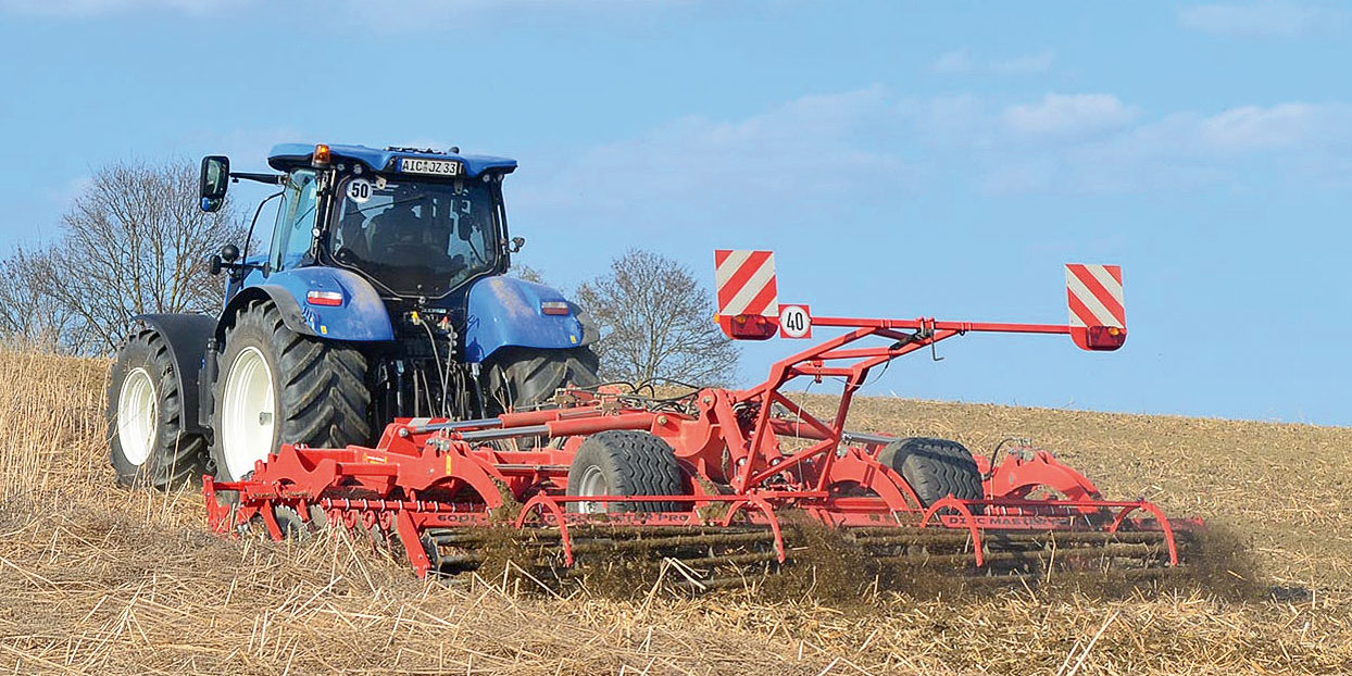 Kurzscheibenegge mit Arbeitsgeschwindigkeiten bis 21 km / h - Pfluglos